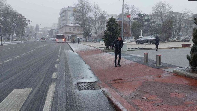 Tekirdağ Güne Karla Uyandı