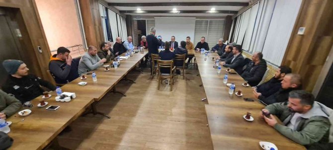 Gökçekli, “ Nefesimiz Odanın Ensesinde”