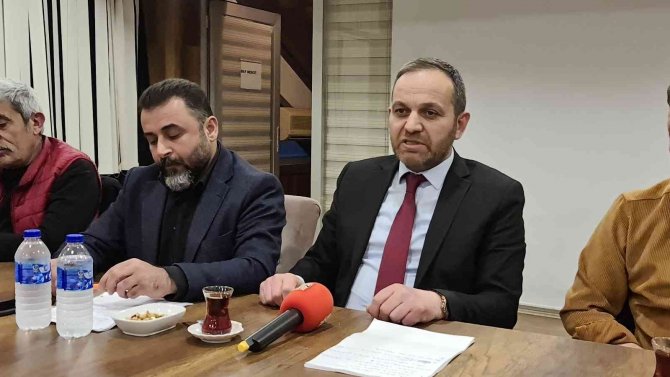 Gökçekli, “ Nefesimiz Odanın Ensesinde”