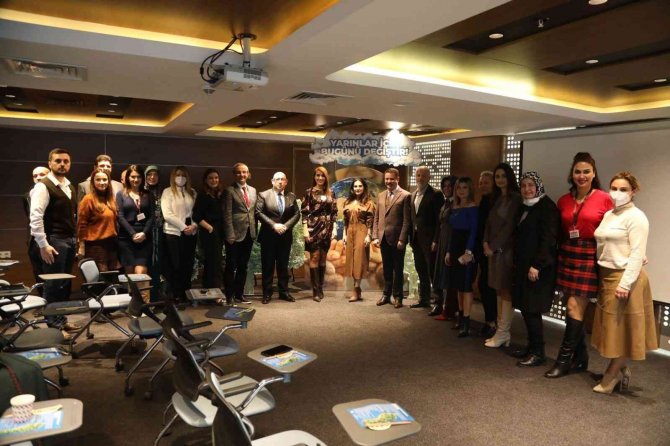 Özcan: “Enerji Sorunu Evrensel Bir Problem”