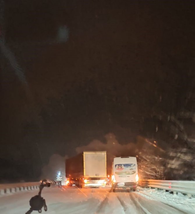 Kastamonu’da Kar Yağışı Ve Buzlanma Ulaşımı Aksatıyor