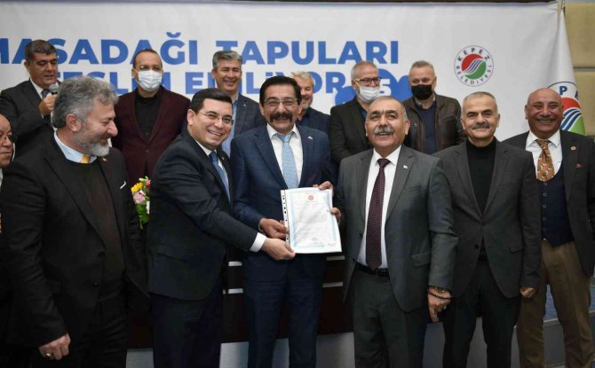 Kepez’de 5 Mahallede 3 Bin 556 Tapu Verildi