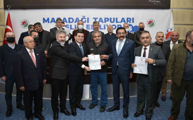 Kepez’de 5 Mahallede 3 Bin 556 Tapu Verildi