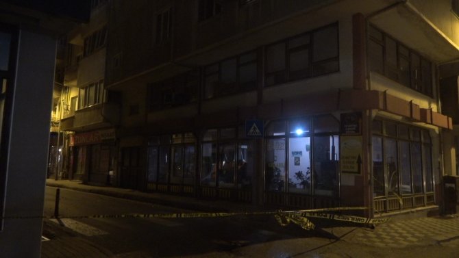 Kırklareli Felaketi Yaşıyor: Çatılar Uçtu, Dükkanların Camları Patladı, Ağaçlar Devrildi