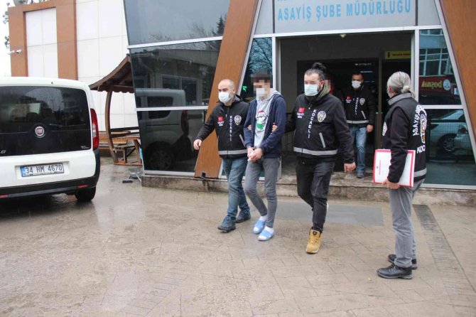 Kocaeli’de 1 Kişinin Öldüğü Tavuk Kavgasında 3 Kişi Tutuklandı