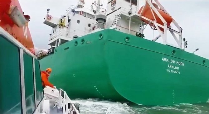 Tahliye Talebinde Bulunan Gemideki Çalışan Operasyonla Kurtarıldı