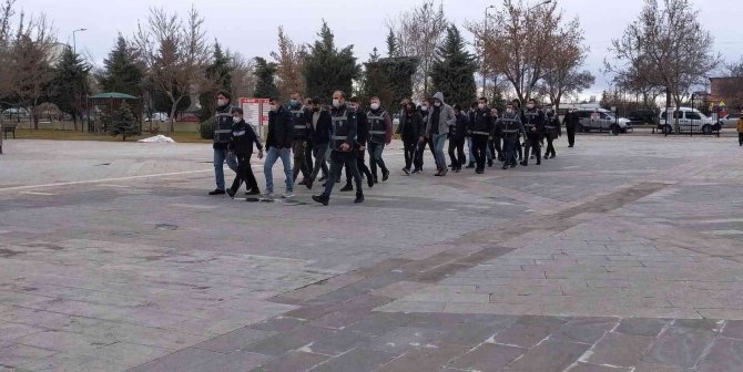 Konya’da Arama Kararı Olan 65 Kişi Yakalandı