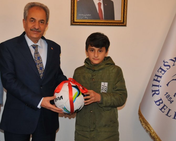 Atmatıkla Projesi’nde İlk Ödül Verildi