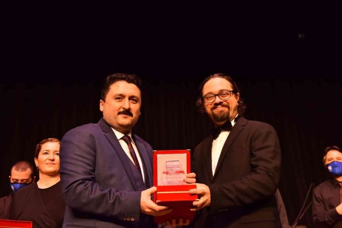 Kültür Ve Sanatın Merkezi Altıeylül