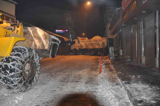 Bulanık’ta Karla Mücadele Çalışması