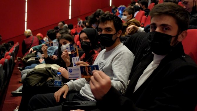 Öğrencilerle “Eren” Filmini İzleyen Sandıkçı’dan “Birlik” Mesajı