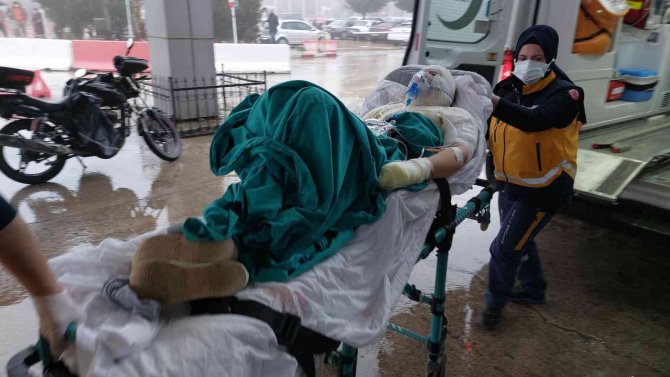 Boşandığı Karısını Yanıcı Madde Dökerek Yaktı