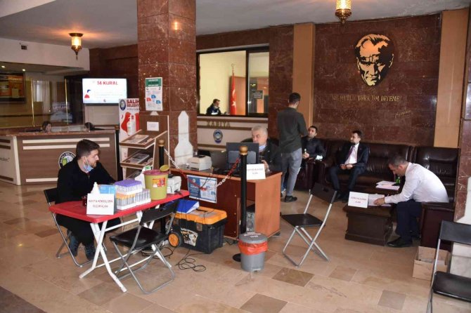 Salihli’den Kızılay’a Kan Desteği