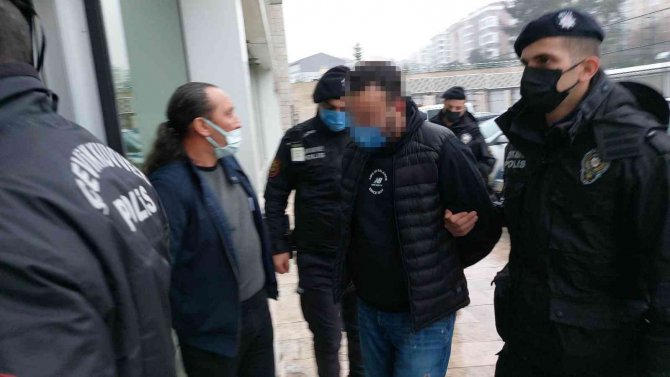 Samsun’da Ele Geçirilen 13 Bin 328 Hapla İlgili 6 Kişi Adliyeye Sevk Edildi