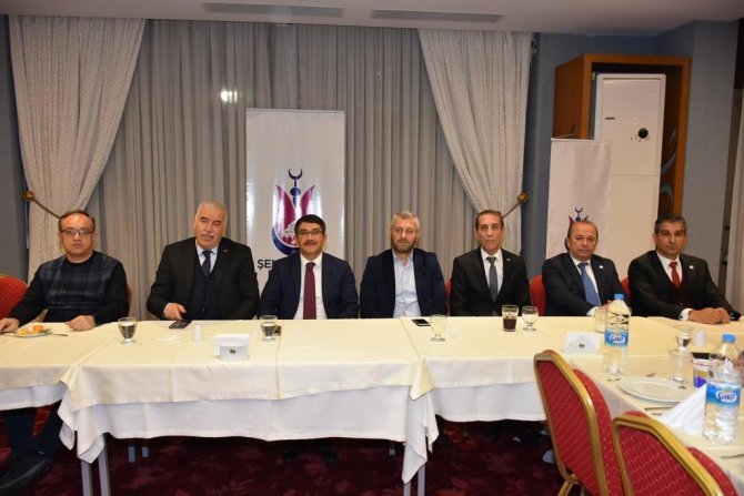 Şehzadeler Belediye Meclisi İstişare İçin Buluştu
