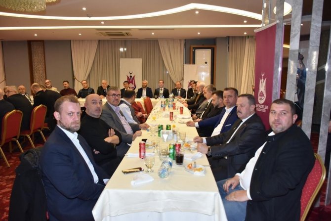 Şehzadeler Belediye Meclisi İstişare İçin Buluştu
