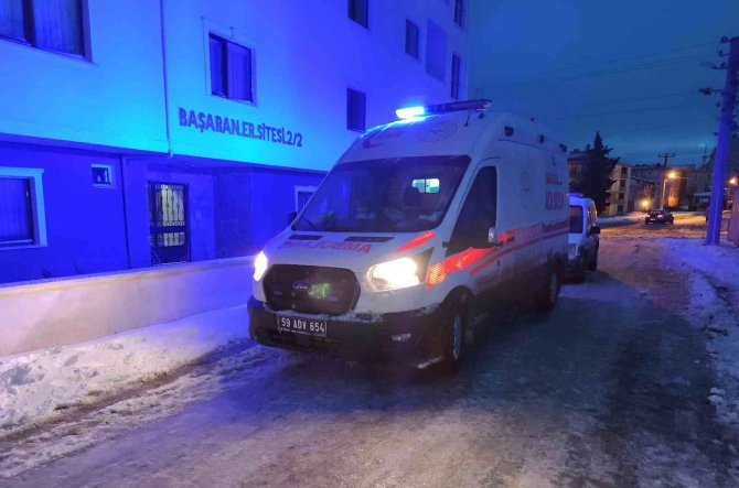 İ̇nşaat Ustası Evinde Ölü Bulundu