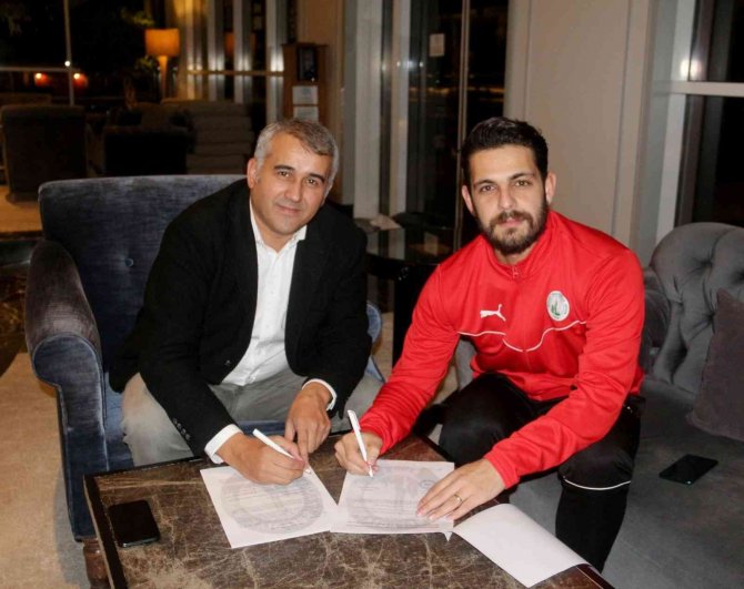 Sivas Belediyespor’da İki İmza Birden