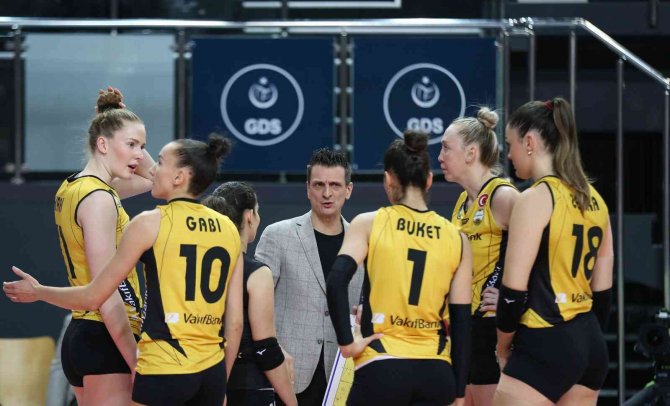 Vakıfbank, Axa Sigorta Kupa Voley’de Yarı Finalde