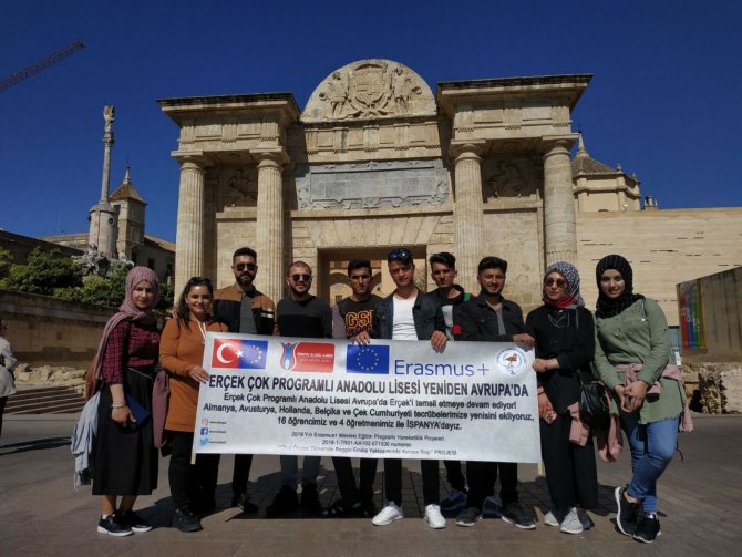 Vanlı Lise Öğrencileri İ̇spanya’da Staj Yaptı