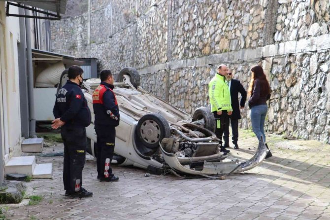 Et İşleme Tesisinin Bahçesine Uçtu