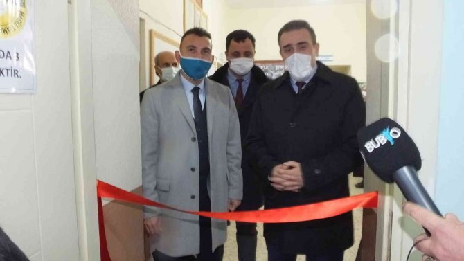 Takım Çalışması Dersinde Okullara Kütüphane Kazandırdılar