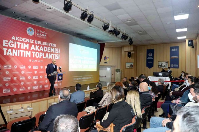 Akdeniz Belediyesi, Bu Yıl 7 Bin Öğrenciye Eğitim Desteği Verecek