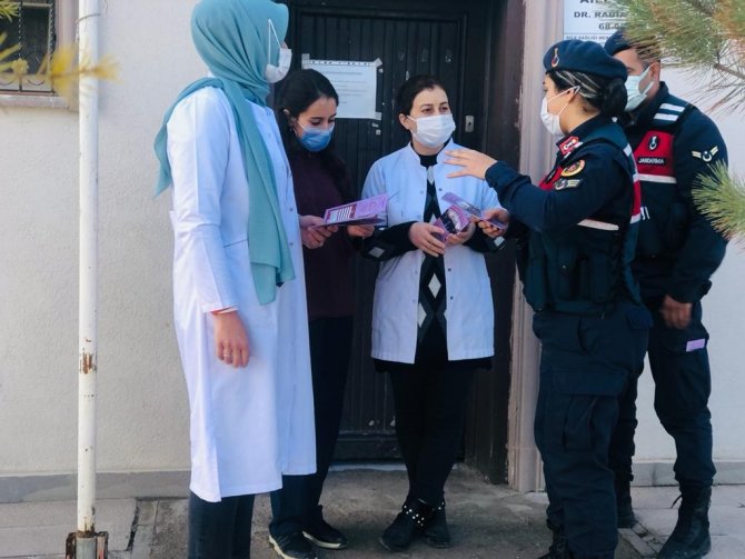 Aksaray Jandarma Kades Eğitimlerini Sürdürüyor