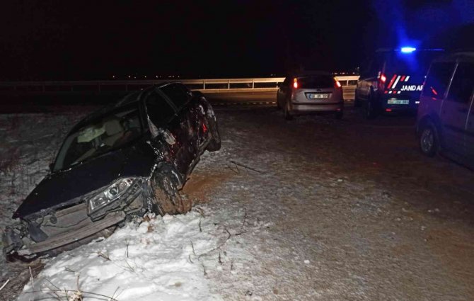 Aksaray’da Buzlanma Kazalara Neden Oldu: 8 Yaralı