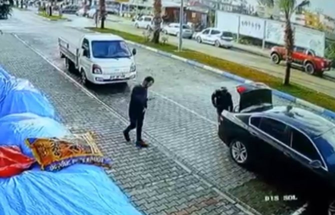 Antalya’da Vicdanları Sızlatan Olay: Patron, İşçiyi Arabası Kirlenmesin Diye Bagajda Taşıdı