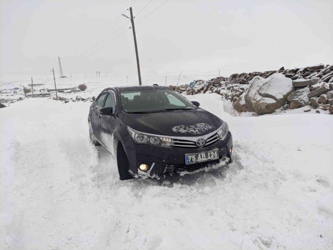 Ardahan’da Kar Yağışı Nedeniyle Okullar Tatil Edildi