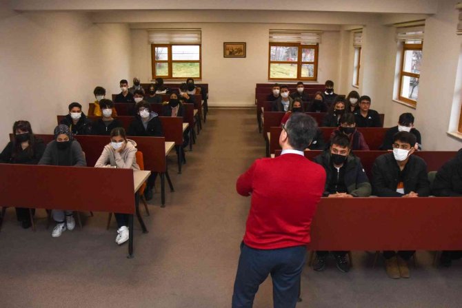 Arif Nihat Asya Şiirleriyle Anıldı