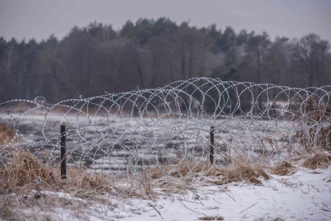Polonya’nın Belarus Sınırında 240’tan Fazla Göçmenin Öldürüldüğü İddiası