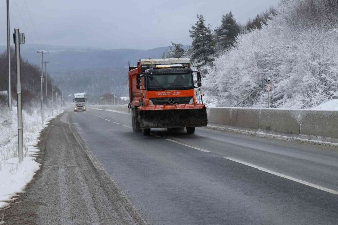 Bolu Dağı’nda Hafif Kar Yağışı