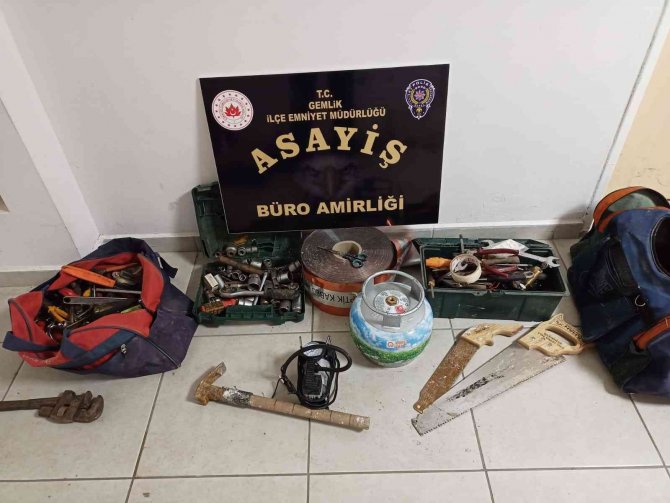 Gemlik’te Hırsızlara Darbe; 12 Kişi Yakalanarak Adliyeye Sevk Edildi