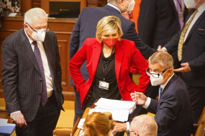 Çekya’da Hükümet Güvenoyu Aldı