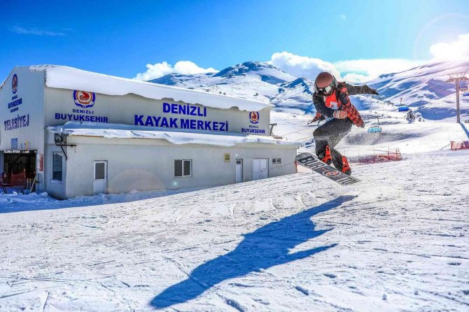 Ege’nin En Büyük Kayak Merkezi 2022 Sezonunu Açıyor
