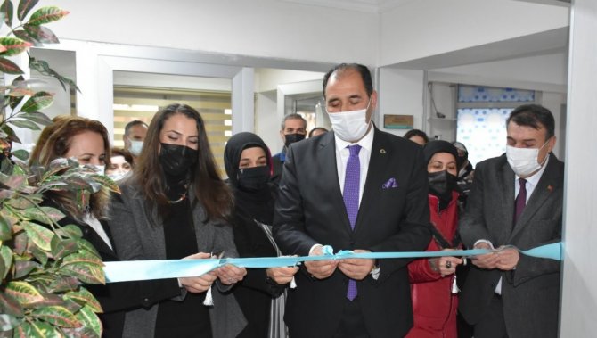 El Sanatları Alanındaki Kurslarda Ortaya Çıkan Ürünlerin Yer Aldığı Sergi Düzenlendi