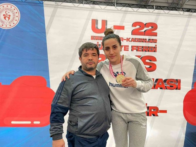 Elazığlı Boksörler Kırşehir’den 5 Madalya Çıkardı