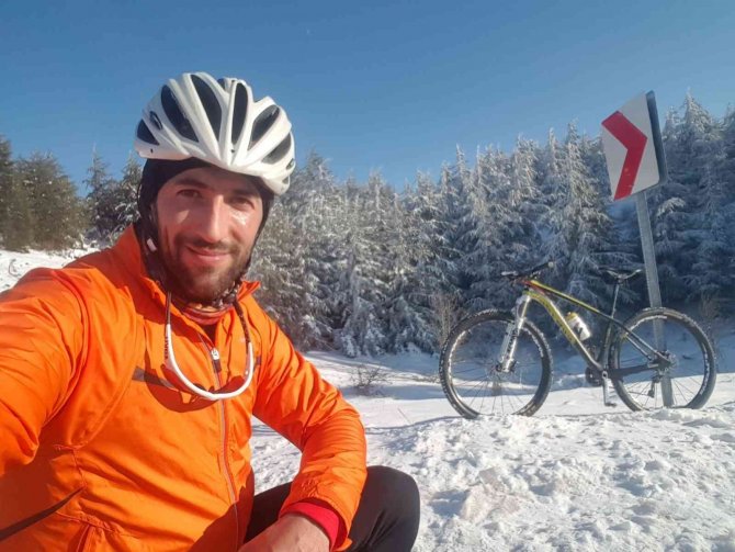 Millî Bisikletçi Kardeşler Zorlu Hava Koşullarında Yeni Müsabakalara Hazırlanıyor