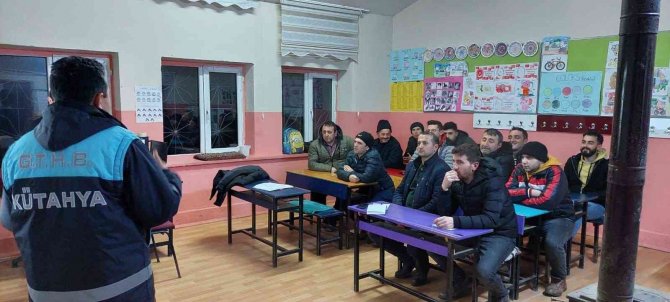 Hisarcık’ta “Arı Sütü Üretimi Ve Ana Arı Yetiştiriciliği” Kursu