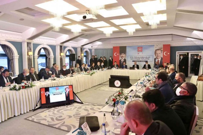İ̇çişleri Bakanı Süleyman Soylu, Stk Temsilcileriyle Bir Araya Geldi