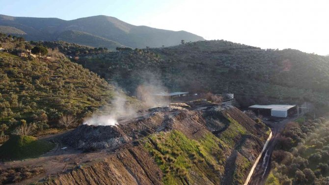 Tire’de Madende Zehirlenen 2 İşçi Hastaneye Kaldırıldı