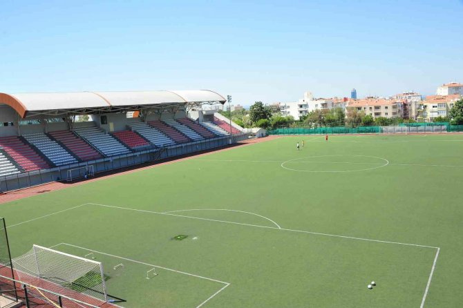 İ̇zmirspor, Maçlarını Balçova’da Oynayacak