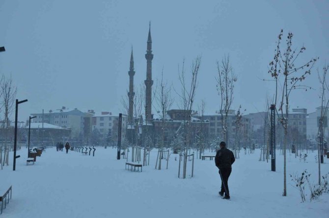 Kars’ta 51 Köy Yolu Ulaşıma Kapandı