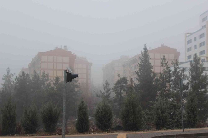 Kilis’te Yoğun Sis Etkili Oldu