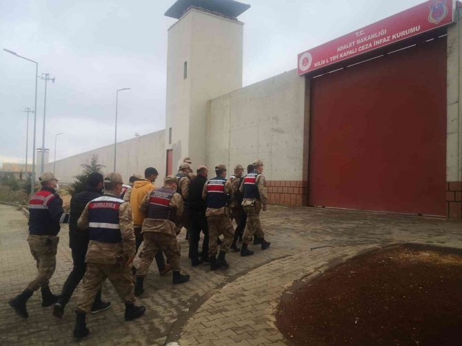 Kilis’te Göçmen Kaçakçılarına Darbe