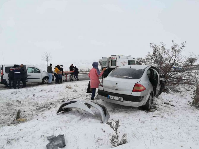 Kırşehir’de Trafik Kazası: 4 Yaralı