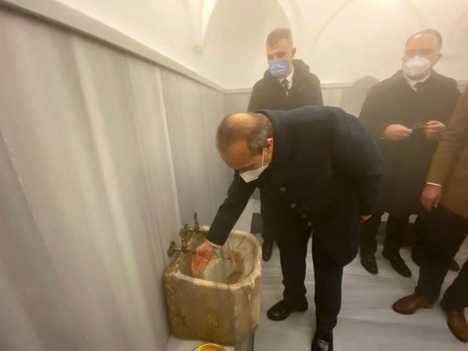 Tarihi Hamamda Onlarca Yıl Sonra Yeniden Sıcak Su Aktı