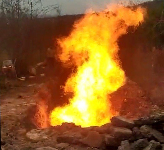 Doğal Gaz Boru Hattı Alev Topuna Döndü
